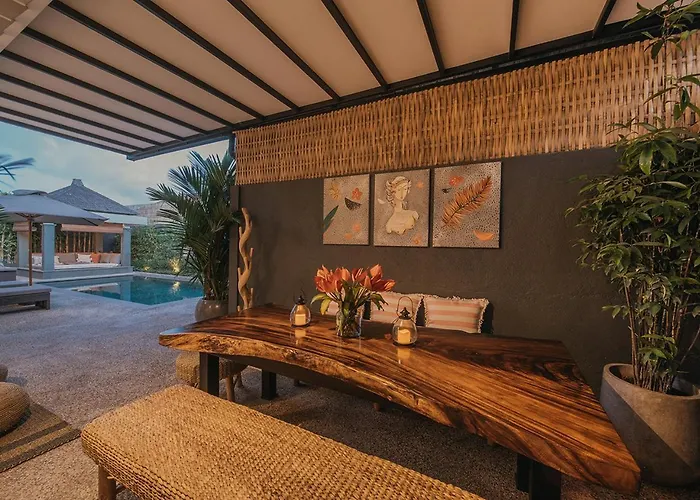 Bloom 5 Close To The Private Pool 3 Bedrooms 3 Bathrooms Villa Seminyak